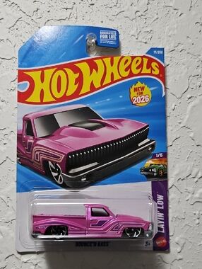 Hot Wheels Pink Bounce 'N Bass Die-Cast Toy Truck